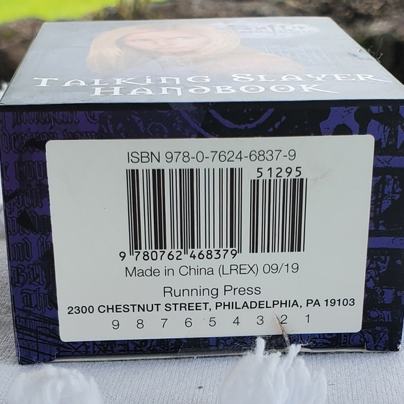 New Buffy the Vampire Slayer: Talking Slayer Handbook (RP Minis) - Picture 7 of 10